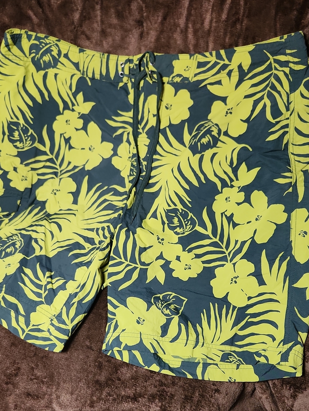 Men's Green Floral Swim Trunks Eddie Bauer Size XL Nwot